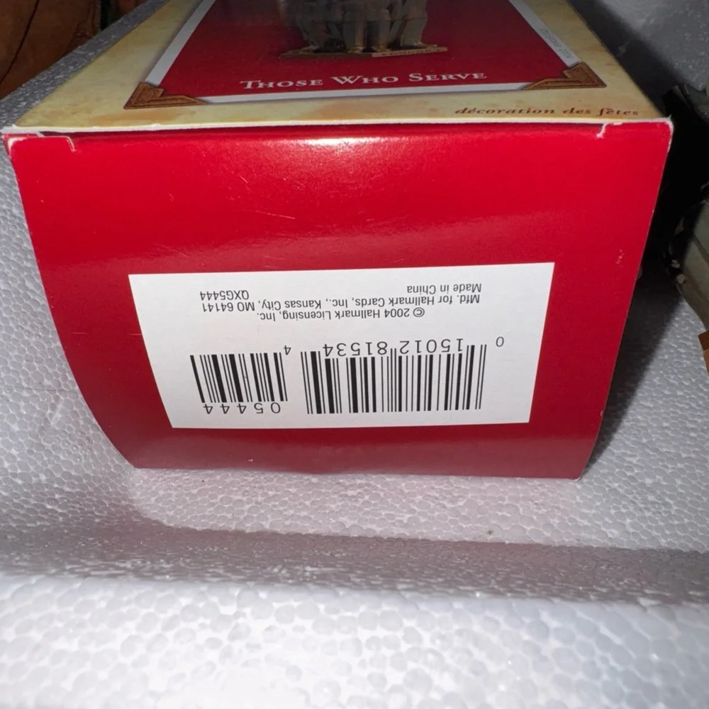 Hallmark Keepsake Ornament - Red and Gold Tribute